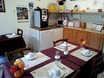 Auberge De L'Isard Saint-Denis  Luaran gambar